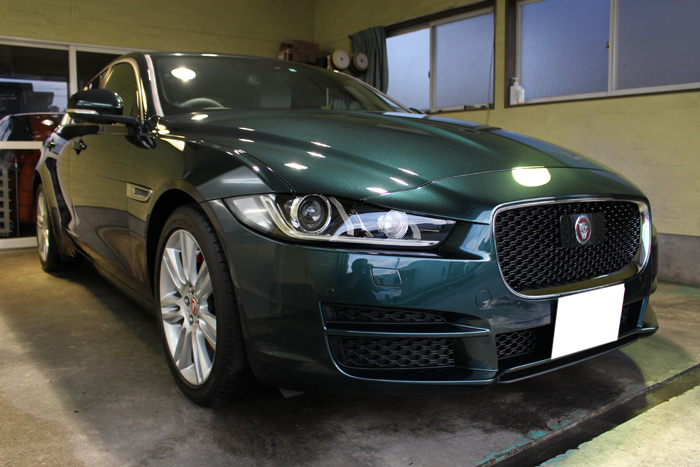 1704jaguarxe20d_3.jpg