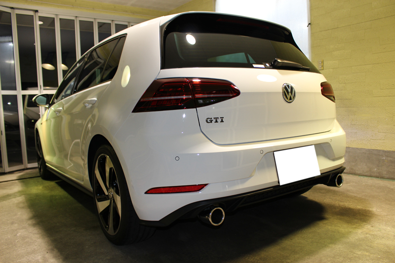 1803golfgti7_8.jpg